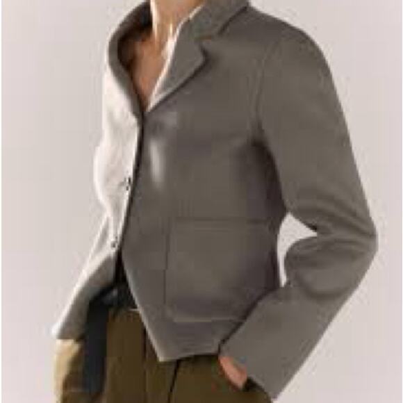 ZARA BLOGGER FAVORITE DOUBLE FACED FITTED BLAZER - Picture 6 of 9